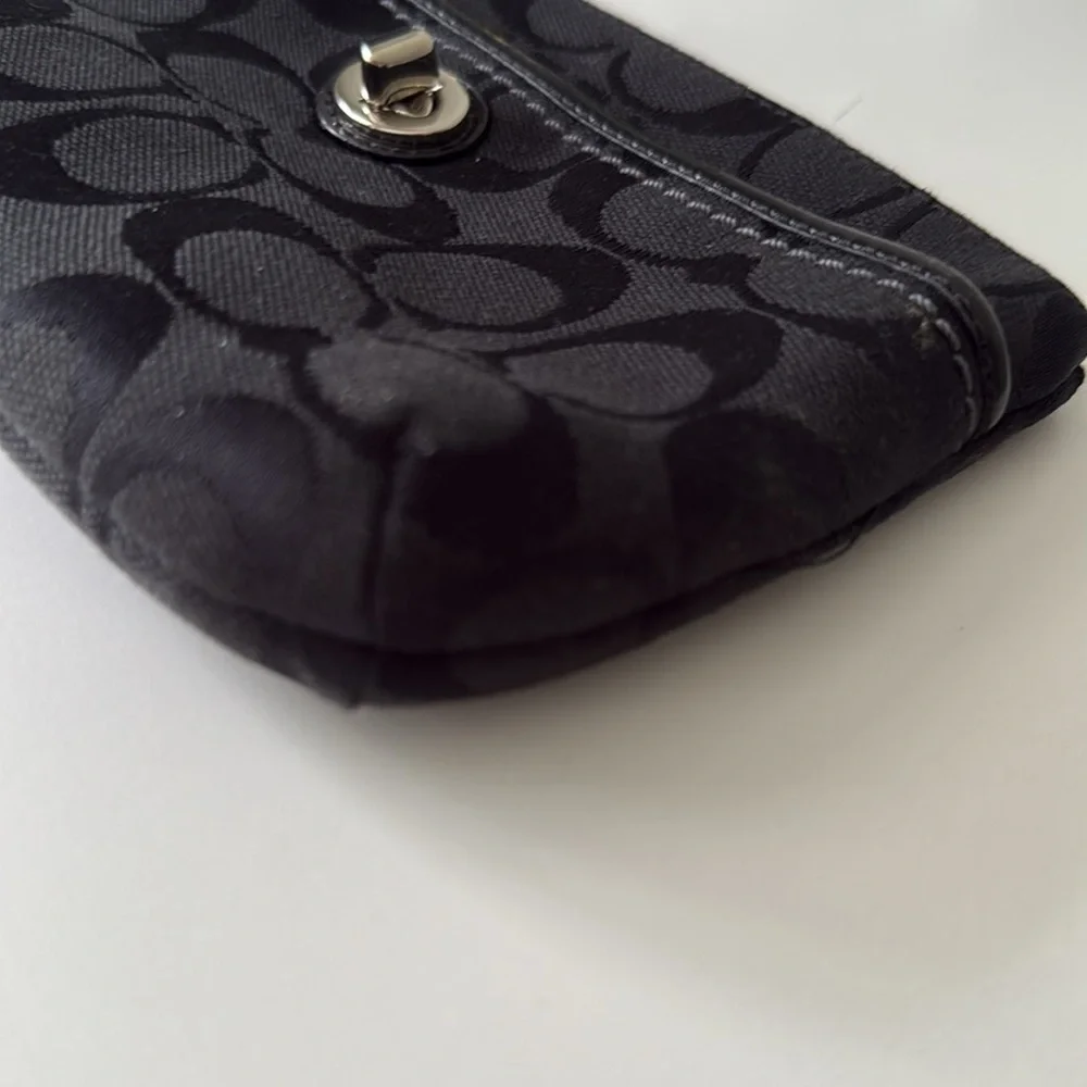 Coach Wristlet - Picture 4 of 5